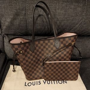 Louis Vuitton Neverfull MM with pouch